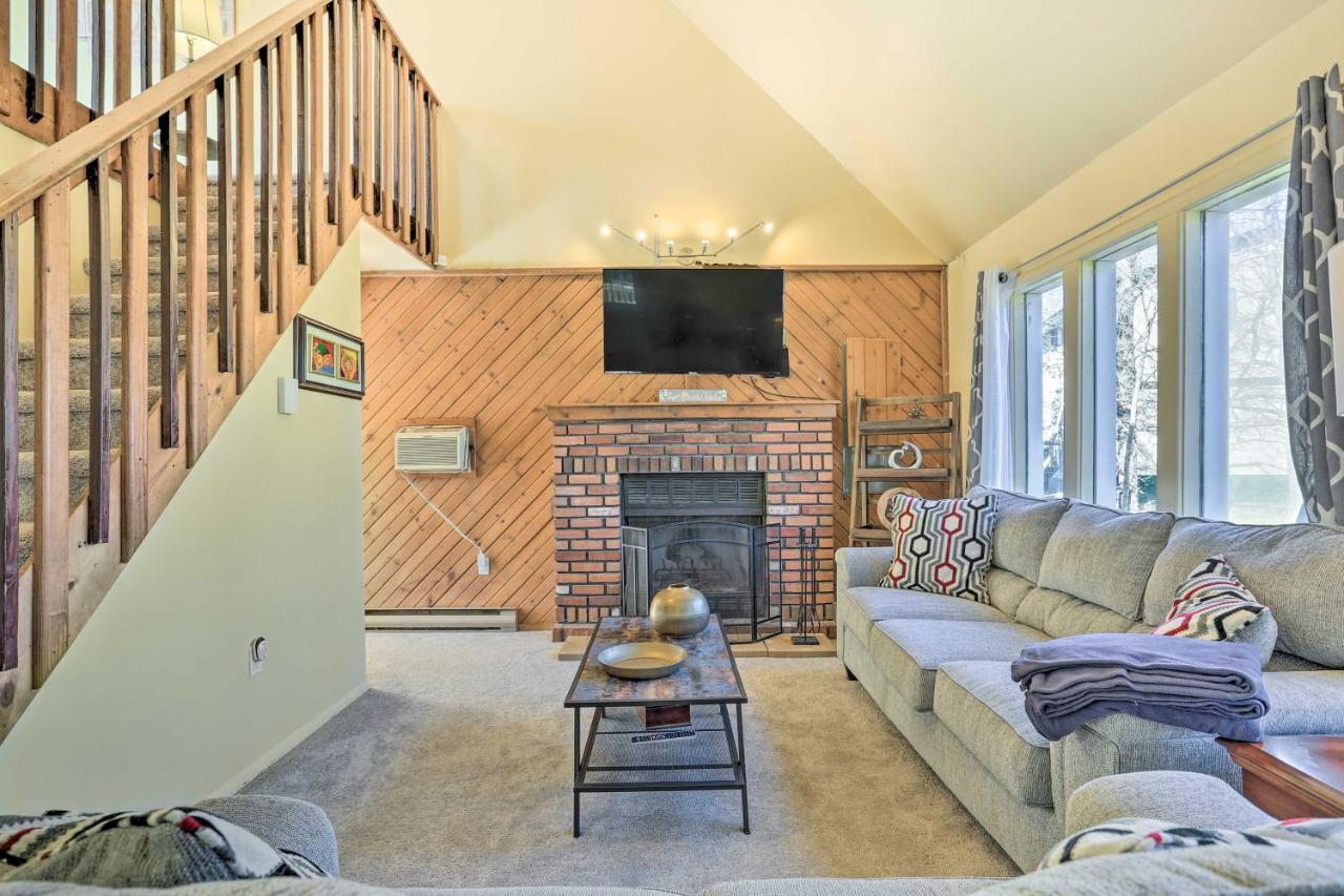 Peaceful Poconos Home With Lake And Pool Access! Long Pond Zewnętrze zdjęcie